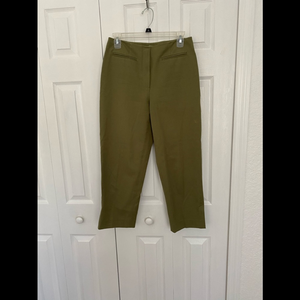 Cropped pants